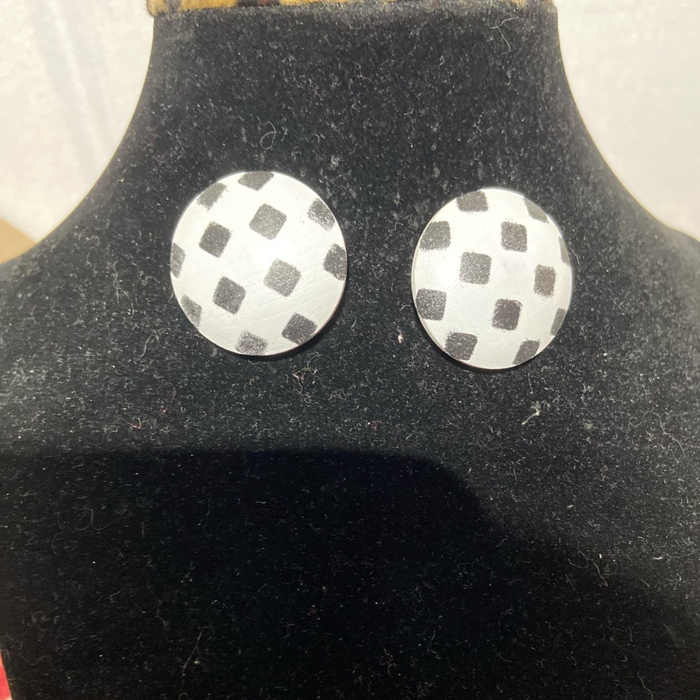 Vintage Checkered Dome Stud Earrings White Black Wood Button